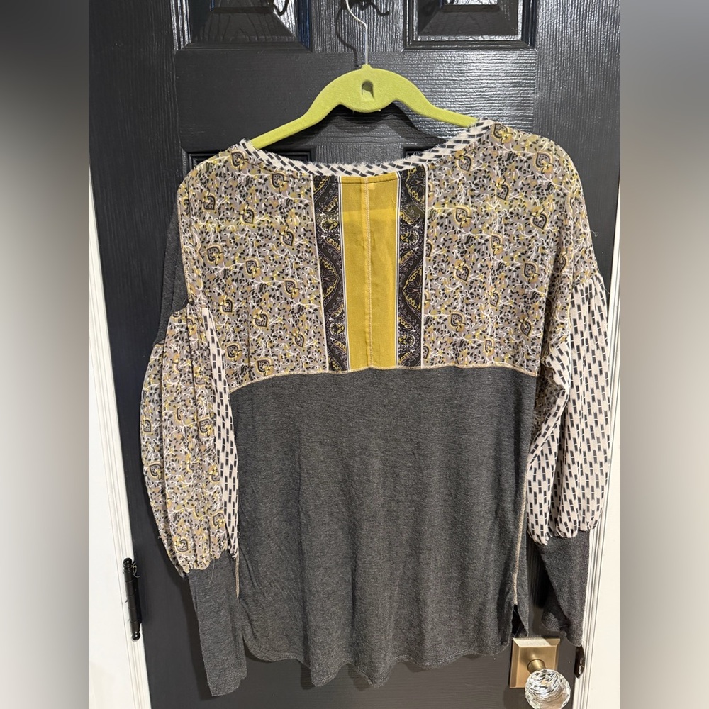 Anthropologie Timy Charcoal Top with Patterned Sleeves - Picture 6 of 12